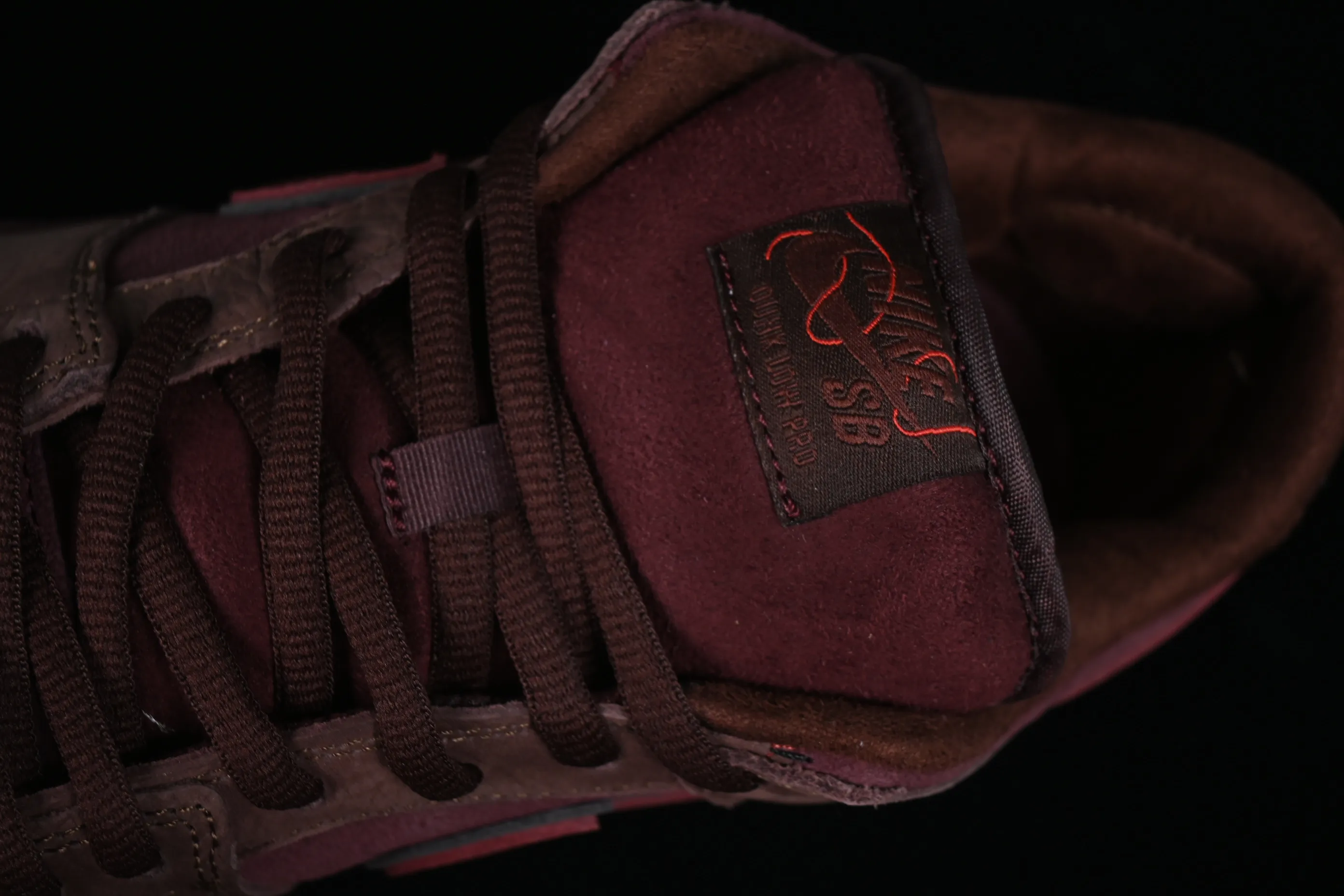 All Categories Nk SB Dunk Series Nk SB Dunk Low Low-top sneakers C version Nk SB Dunk Low Premium "Valentine's Day" Valentine's Day SB low-top casual sneakers FN0619-600